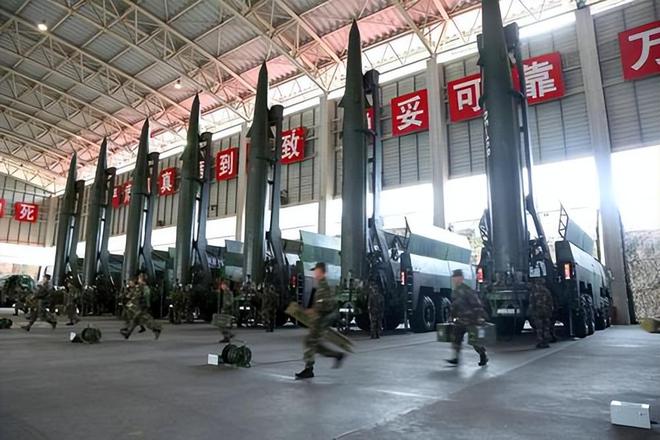 令：若中国武力收台将摧毁中方火箭军尊龙凯时网大话剑指中国！美军印太司(图10)