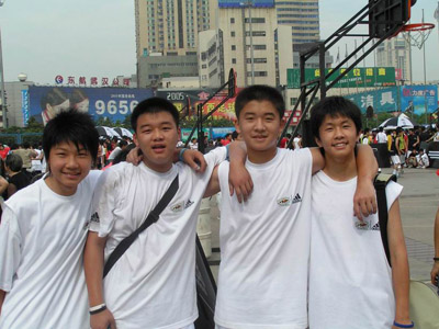 记者专栏--街球挑战赛凯时尊龙人生武汉赛区小(图2) 记者专栏--街球挑战赛凯时尊龙人生武汉赛区小(图2)